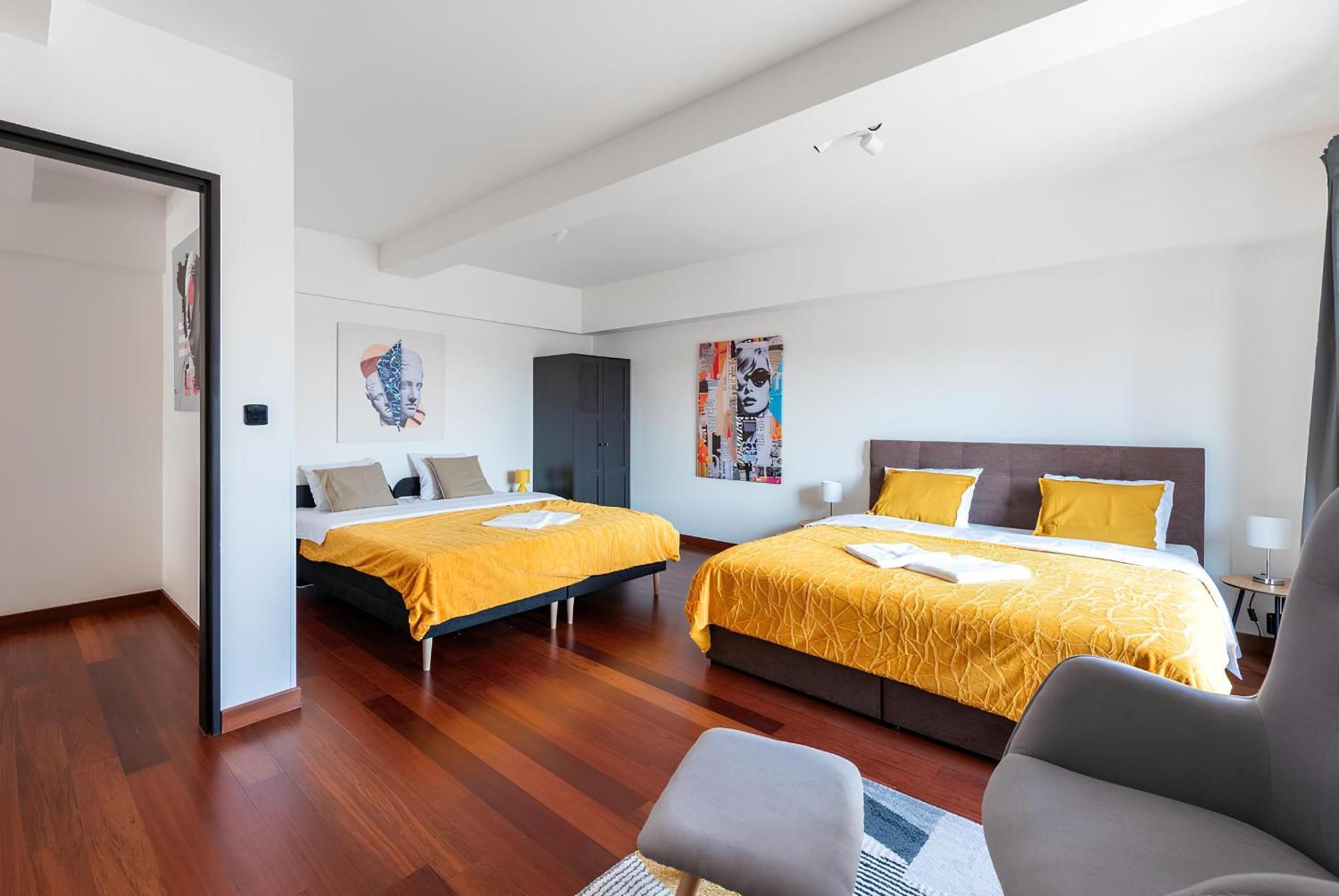 Apartments With Large Balcony, Parking ปราก ภายนอก รูปภาพ
