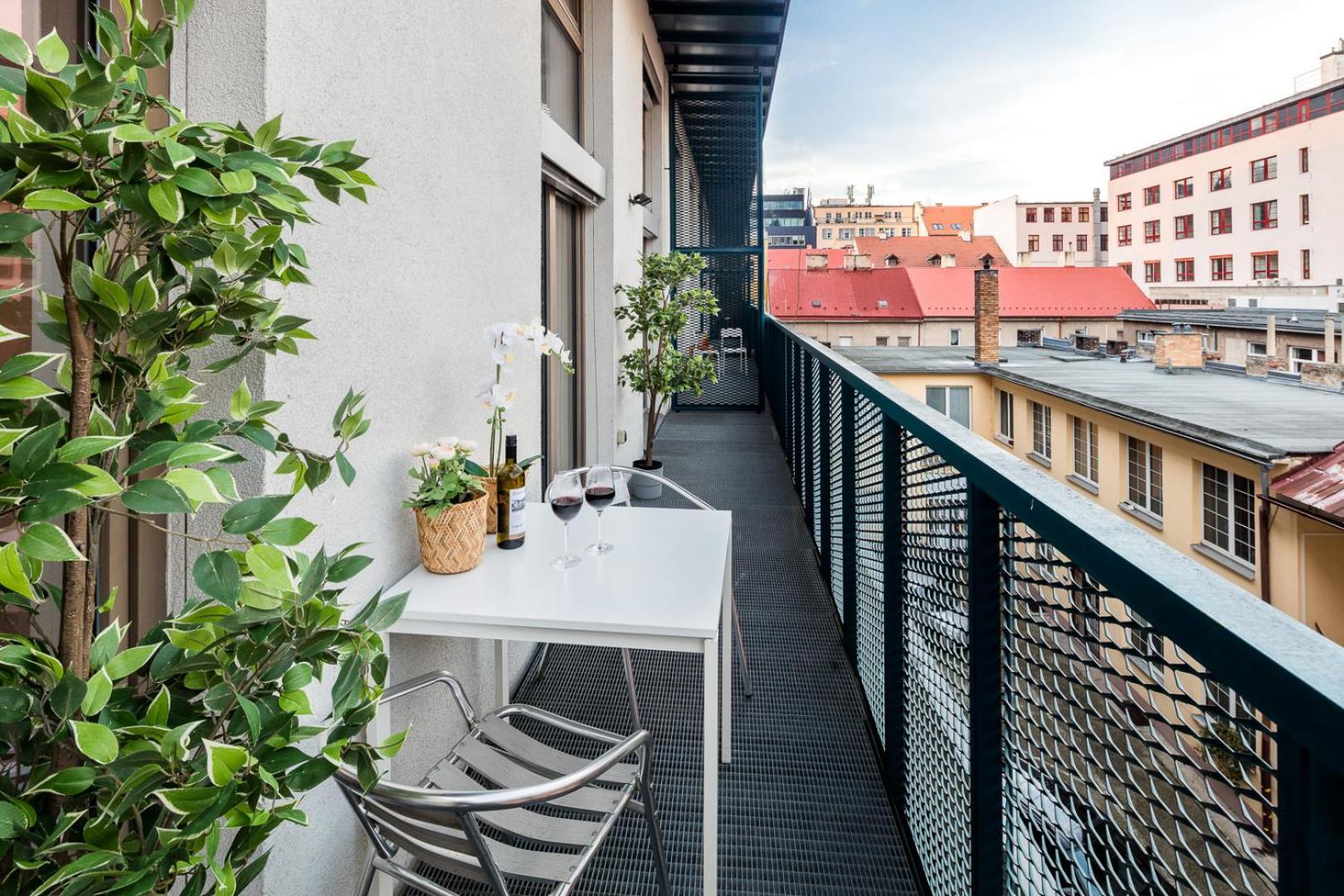 Apartments With Large Balcony, Parking ปราก ภายนอก รูปภาพ
