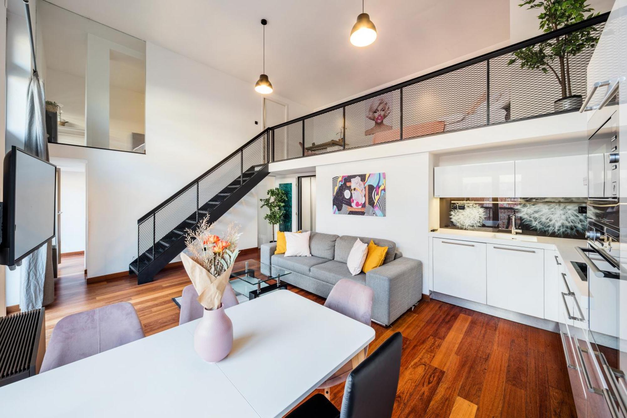 Apartments With Large Balcony, Parking ปราก ภายนอก รูปภาพ